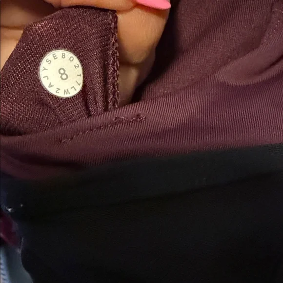 lululemon athletica Tap Women's Burgundy and Black Sports Bra - Picture 4 of 6